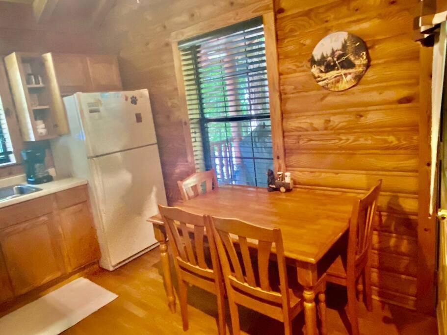 Good Life Cabin 2 ブライソン・シティ エクステリア 写真